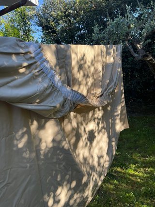 Tenda oscurante beige satinata