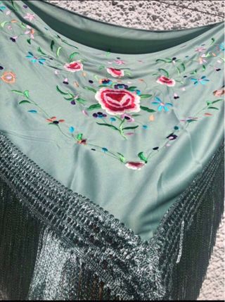 Mantoncillo Flamenco Bordado