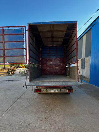 Camión 3500kg basculante