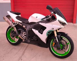 Yamaha YZF R6 600 120cv 2005 inyección!