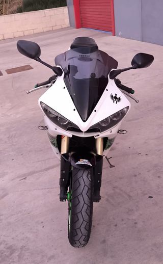 Yamaha YZF R6 600 120cv 2005 inyección!