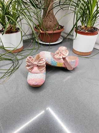 Zapatos niña brillantes talla 24
