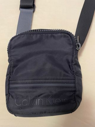 Calvin Klein Bolso Negro