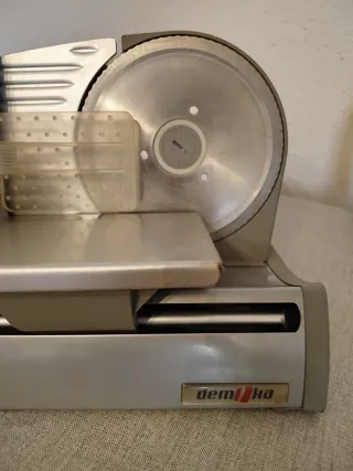 Cortador de fiambre Demka