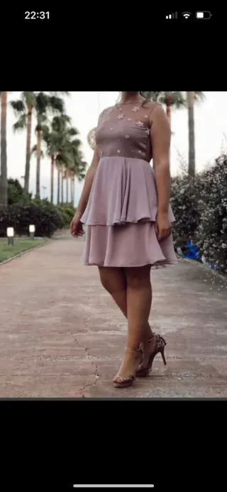 Vestido rosa con estrellas