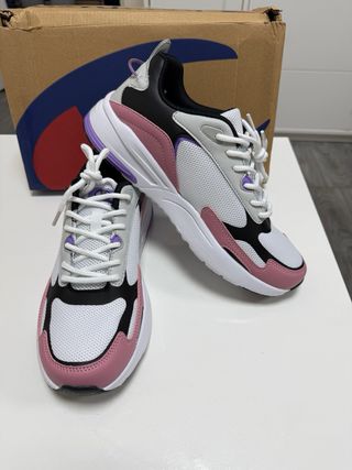 Zapatillas Champion Blancas y Rosas