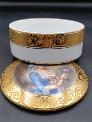 Caja porcelana Limoges Maria Antonieta 