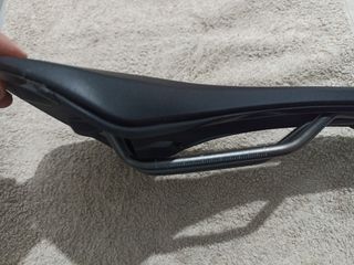 Sillín Fizik Vento Antares R3 Kium 140mm