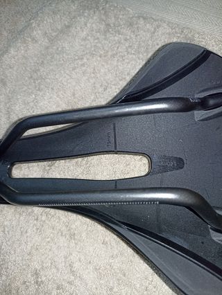 Sillín Fizik Vento Antares R3 Kium 140mm