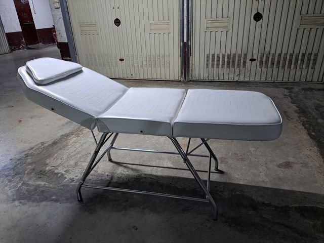 Camilla especial para masajes pollie