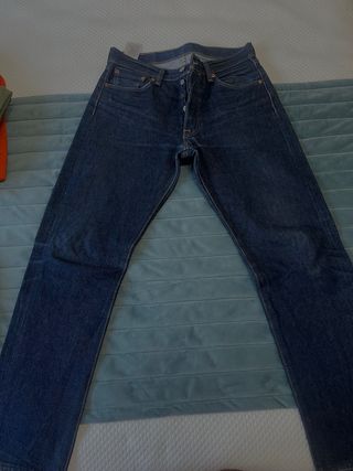 Pantalón vaquero 501  levi’s azul marino.talla 32 