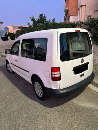 Volkswagen Caddy 2012