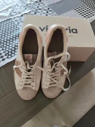 Zapatillas Victoria Blancas y Rosas