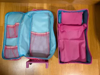 Cuna de viaje y maleta para muñecas
