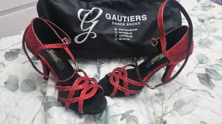 Zapatos de baile Gautiers rojos y negros