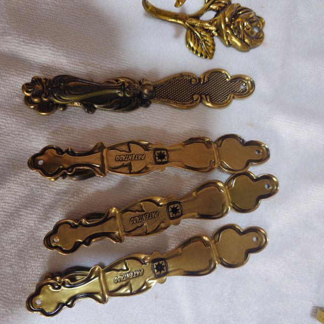 Tiradores dorados vintage sin usar +2 agarraderas