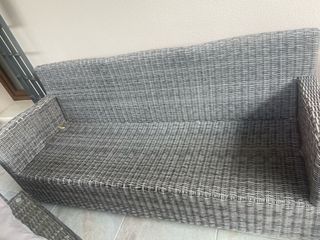Sofá 3 plazas, 1 sillón y mesa exterior gris
