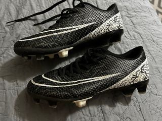 Botas de fútbol niño de tacos número 35