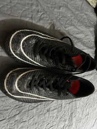 Botas de fútbol niño de tacos número 35
