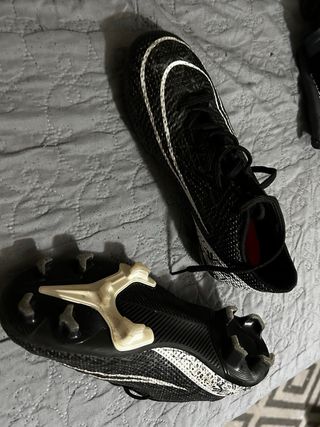Botas de fútbol niño de tacos número 35
