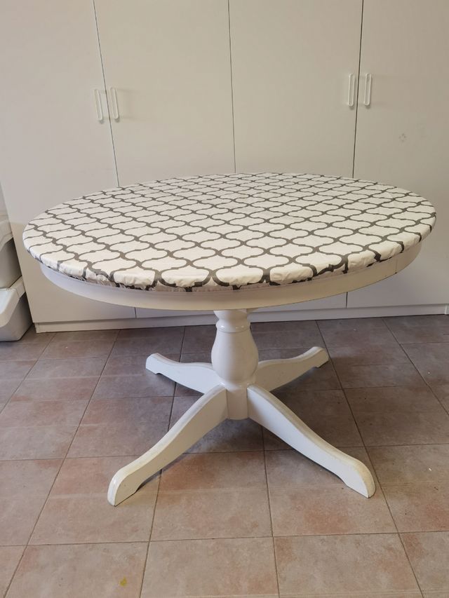 Mesa redonda extensible IKEA Blanca