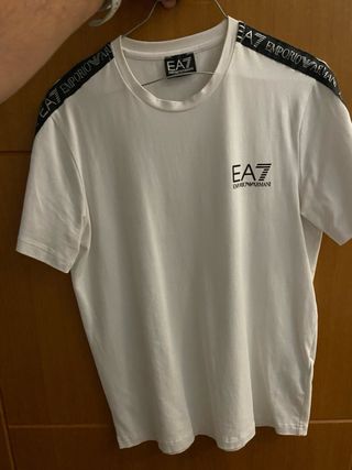 Camisetas de marca todas verdaderas.