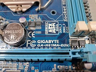 Placa GigaByte GA-H61MA-D3V (1155)