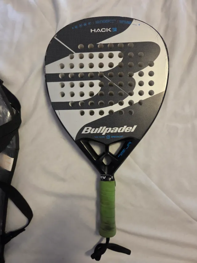 Pala Bullpadel Hack 03 Junior + copertura