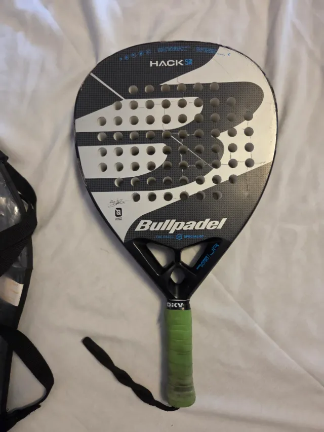 Pala Bullpadel Hack 03 Junior + copertura