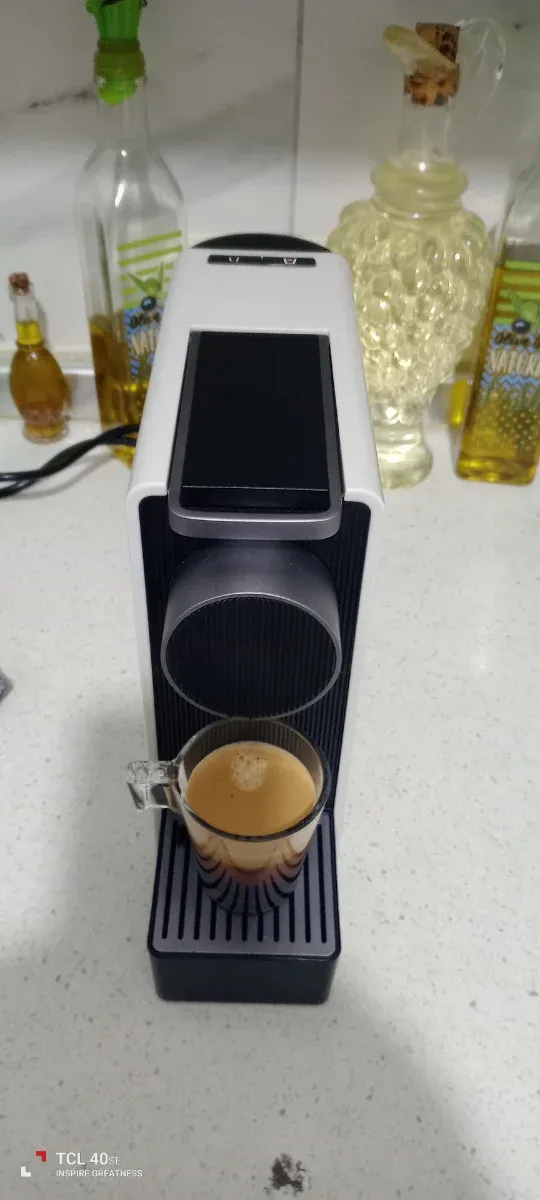 Macchina caffè espresso colore bianco 