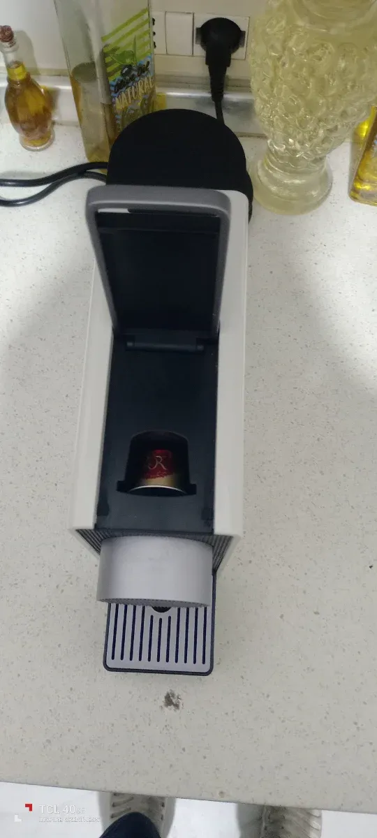 Macchina caffè espresso colore bianco 