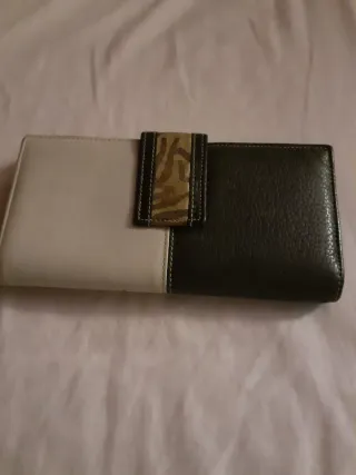 Cartera mujer verde y blanca solo venta en persona