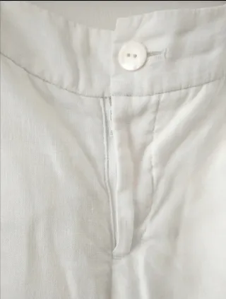 Pantalones bermudas de lino blancos