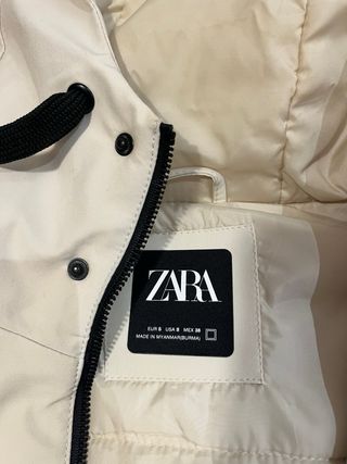 Cazadora Zara con capucha beige