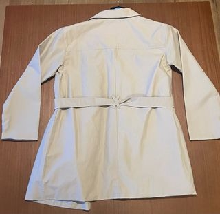 Gabardina Mango niña beige