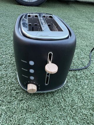 Tostador Briebe 870W Negro
