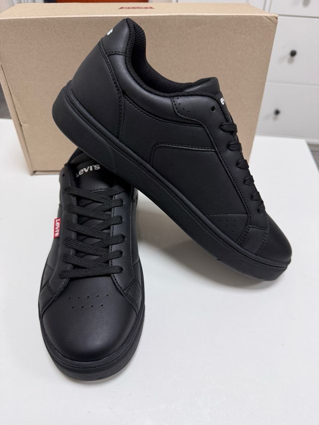 Zapatillas Levi's Negras