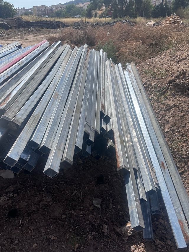 Vigas metálicas tubulares