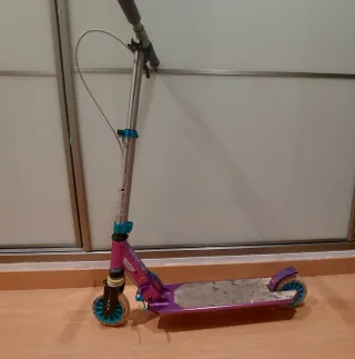 Patinete Oxelo Morado y Azul