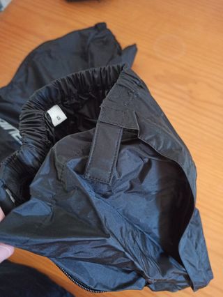 Cubrebotas impermeable moto