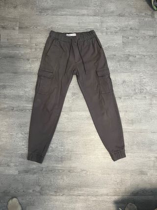 Pantalones cargo grises