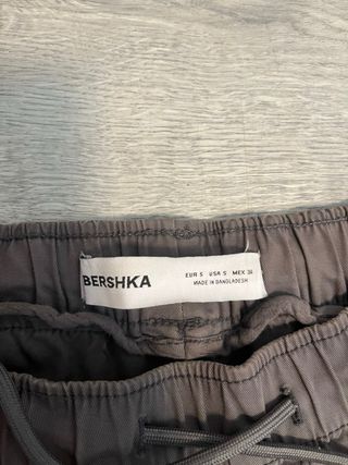 Pantalones cargo grises