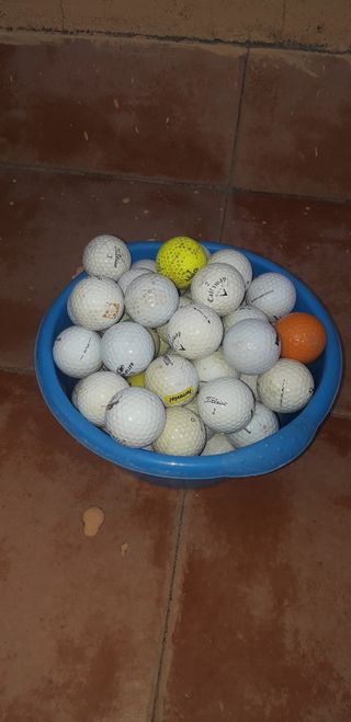 Pelotas de Golf Variadas
Entre 70 y 75