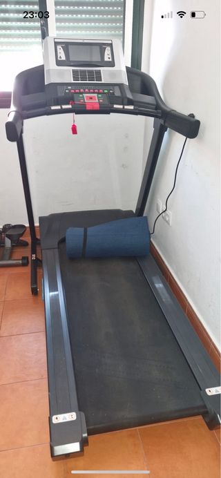 Cinta de correr BH con WiFi y Bluetooth