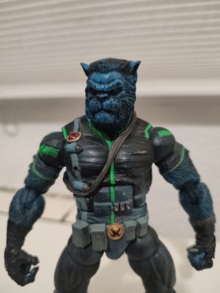 Marvel Legends Bestia Figura Acción