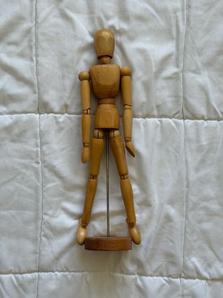 Maniquí de madera articulado
