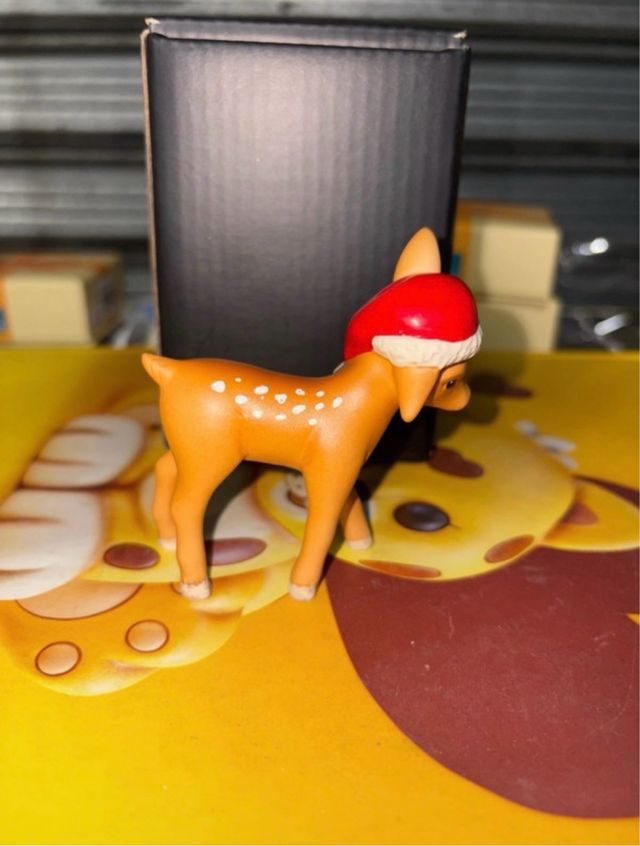 Cerbiatto Goebel in porcellana con cappello