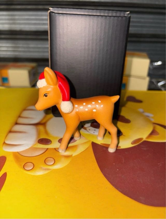 Cerbiatto Goebel in porcellana con cappello