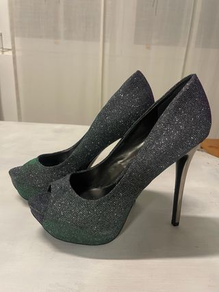 Zapatos Carlos Santana Peep-toe Tacón