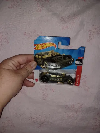 Coche Hot Wheels Lethal Diesel HW Rescue